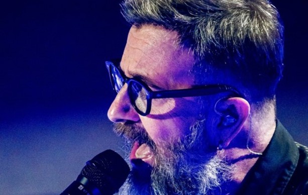 Marco Masini festeggia sessant’anni con un nuovo album e una festa a Fiesole