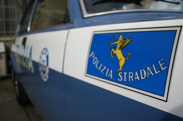 La polizia stradale traccia il bilancio del 2024, quasi due milioni di controlli