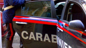 Armi e droga sequestrate dai carabinieri, denunciate sei sorelle