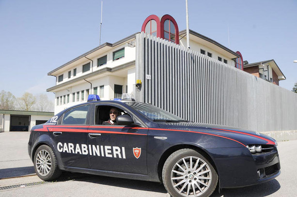 Mondovì, armati di flessibile danno l’assalto a due farmacie. Un bandito inseguito e fermato dai Carabinieri