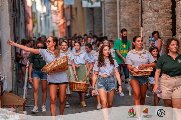 Tanti eventi in Granda: da Mirabilia a Ciüsa Duvarta fino a Cortemilia per la Fiera della nocciola