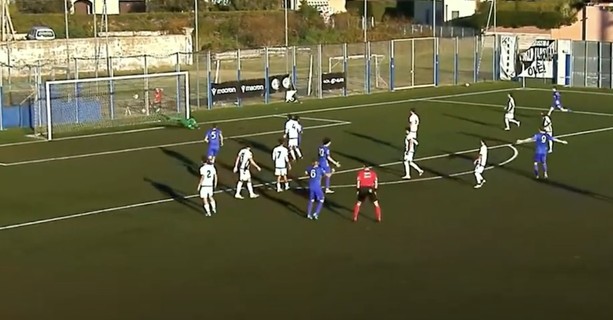 Calcio, Albenga. Ieri un doppio allenamento, ancora volti nuovi nella squadra di Massa