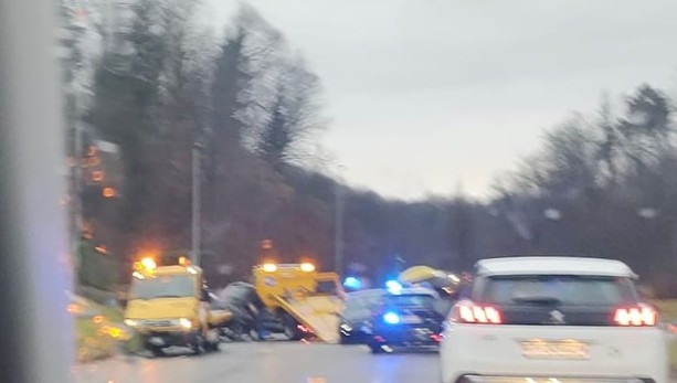 Incidente sulla strada dei frontalieri: lunghe le code