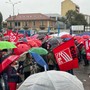 In coda ore per ottenere il permesso di soggiorno, sindacati in presidio in corso Verona: &quot;Migranti ricattabili&quot;