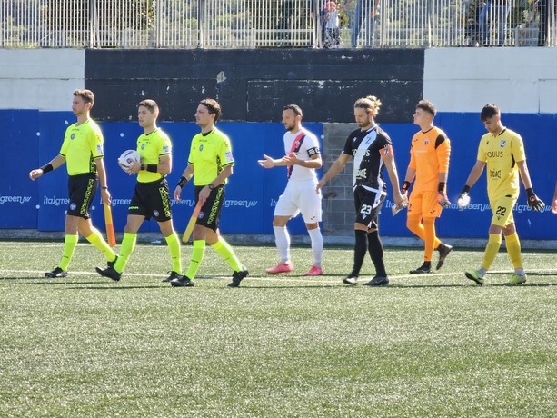 Calcio, Serie D. Via al derby! La webcronaca di Albenga-Vado (LIVE)