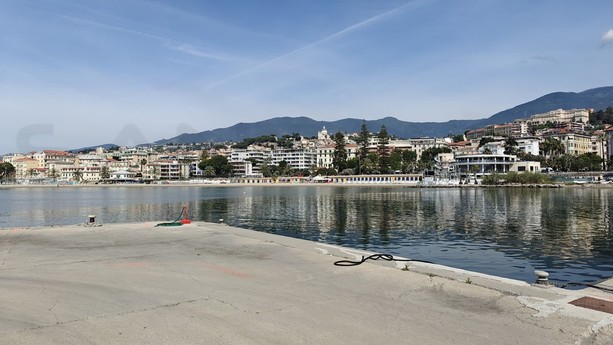 Sanremo: dopo l'allarme lanciato questa mattina arriva la 'mazzata', non si potrà fare il bagno per tutto l'anno in corso Trento Trieste