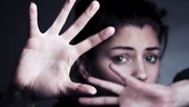 Donne vittime di violenza: dati in calo, ma sono 61 le donne uccise e i reati sentinella sono in aumento