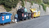 Sanremo, è lotta a tutto campo contro gli incivili dei rifiuti: nuove fototrappole su strada Borgo Tinasso (Foto)