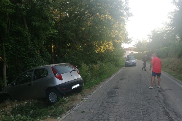 Grave incidente stradale a Montegrosso. Esce di strada con la sua Punto, 50enne in codice rosso