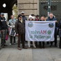 Contro l'ospedale alla Pellerina, in presidio davanti alla Regione. E in commissione assenze di peso: “Riprovevole” [VIDEO]