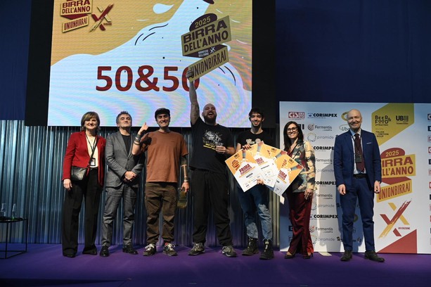 Il miglior birrificio artigianale dell'anno è varesino grazie a “50&amp;50”