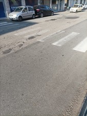 Dopo l'investimento di un'insegnante sulle strisce pedonali in piazza Leonardo Da Vinci, la sicurezza stradale torna al centro di un dibattito