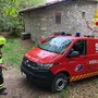 Scivola in un torrente durante una battuta di caccia a Pezzolo Valle Uzzone