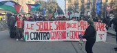 Corteo degli studenti pro Pal, in centinaia in partenza da piazza XVII Dicembre