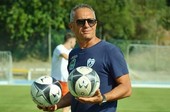 Calcio, Savona. Le luci della ribalta per Lele Cola: &quot;Spero di guadagnarmi le copertine grazie ai risultati. Non snaturerò le mie convinzioni, ma serve intelligenza&quot;