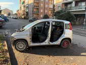 Dopo le gomme adesso le portiere: la periferia sud di Torino assediata dai ladri di auto