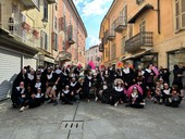 Con la sfilata dei gruppi nel centro storico di Breo si alza il sipario sul Carnevale di Mondovì [FOTOGALLERY]