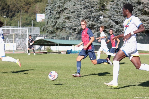 Calcio, Serie D. E' già tempo di un nuovo turno infrasettimanale. Riscatto obbligatorio per il Vado, rasferte piemontesi per Cairese e Albenga