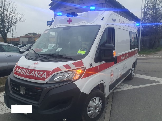 Aggressione al personale di un'ambulanza di Busto: due operatori in pronto soccorso