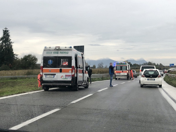 Motociclista perde la vita sulla tangenziale di Pinerolo