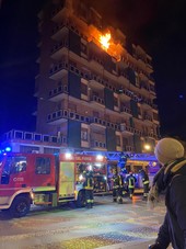 Alloggio in fiamme in piazza Borgo Dora: incendio nel cuore del Balon