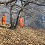 Incendio ad Alpicella, proseguono le operazioni di spegnimento: canadair ed elicotteri al lavoro